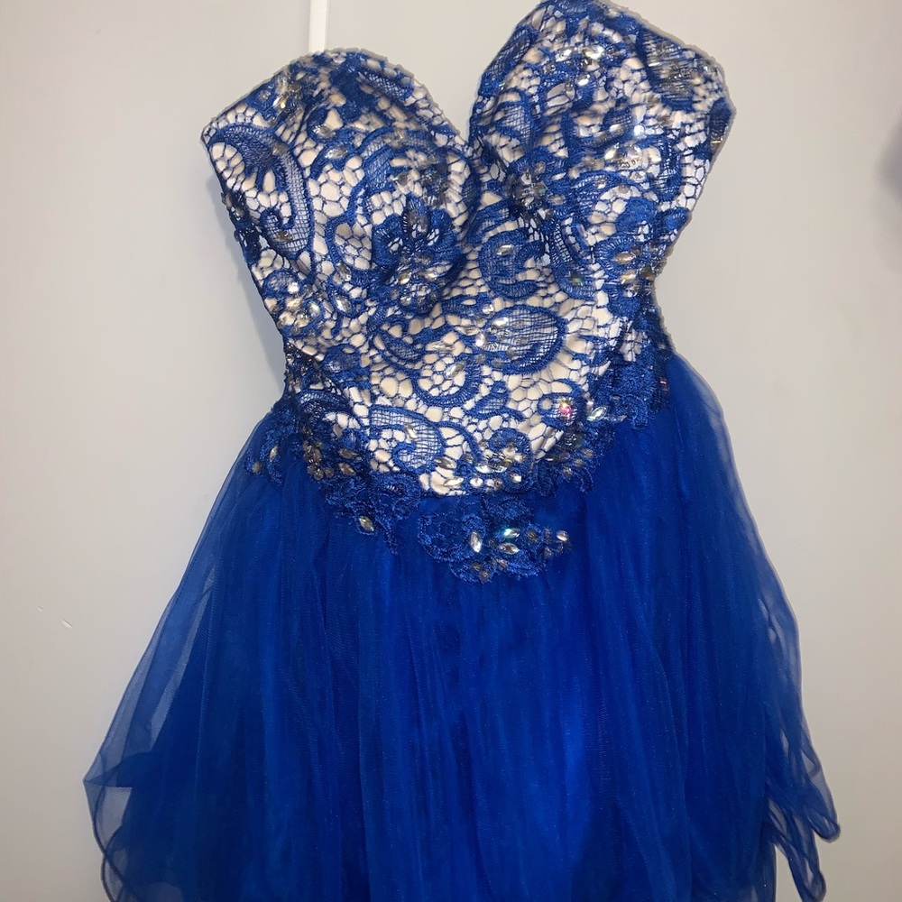 Elegant Blue Strapless Lace Dress
